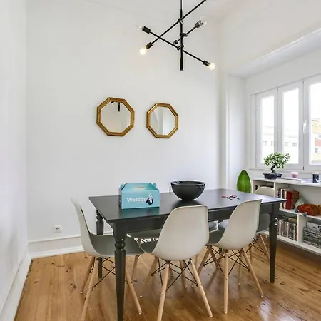 Modern And Stylish 2 Bedroom Apartment